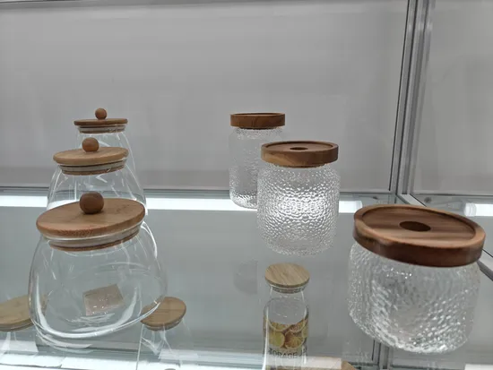 200ml 250ml 300ml 900ml 1500ml Borosilicate Airtight Kitchen Candy Cookies Food Container Packaging Glass Storage Jar Glassware with Bamboo Lids 