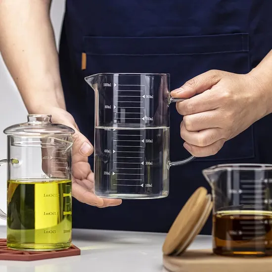Hot Sale High Borosilicate Glass High Temperature Resistance Glass Measuring Cup for Food 